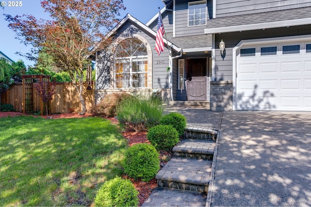 2940 Robinwood Dr, Forest Grove, OR 97116 - property entrance with a shingled roof