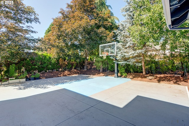2940 Robinwood Dr, Forest Grove, OR 97116 - view of patio featuring basketball hoop