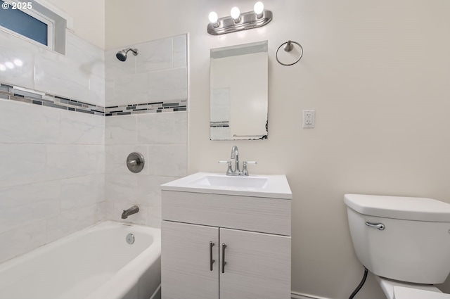 9832 N Clarendon Ave, Portland, OR 97203 - full bath featuring vanity and shower / bathtub combination