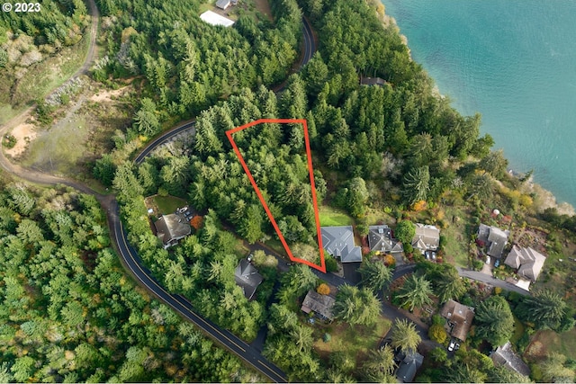 715/725 NW Highland Cir, Waldport, OR 97394