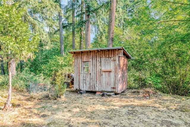 view of outdoor structure