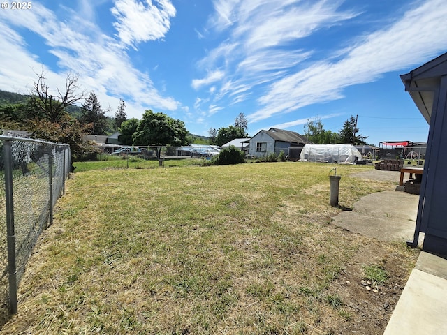 2951 NE Yount Ave, Roseburg, OR 97470 - view of yard