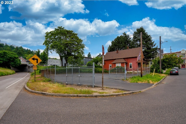 S Water Ave, Portland OR, 97201 land for sale