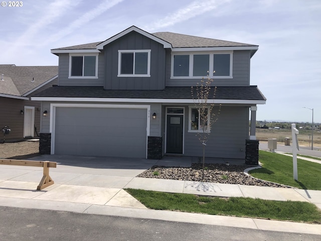 view of front of house featuring a garage