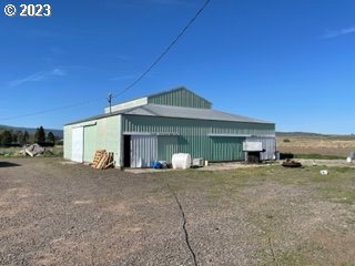 view of shed / structure