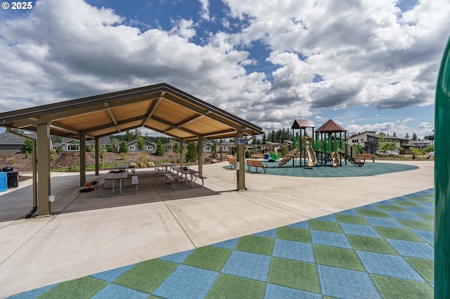 11492 SE Mt Talbert Ave, Happy Valley, OR 97086 - view of home's community featuring a gazebo
