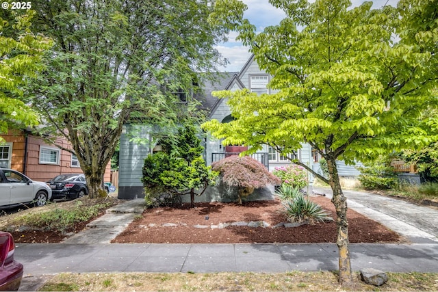 1405 NE 47th Ave, Portland, OR 97213 - view of property hidden behind natural elements