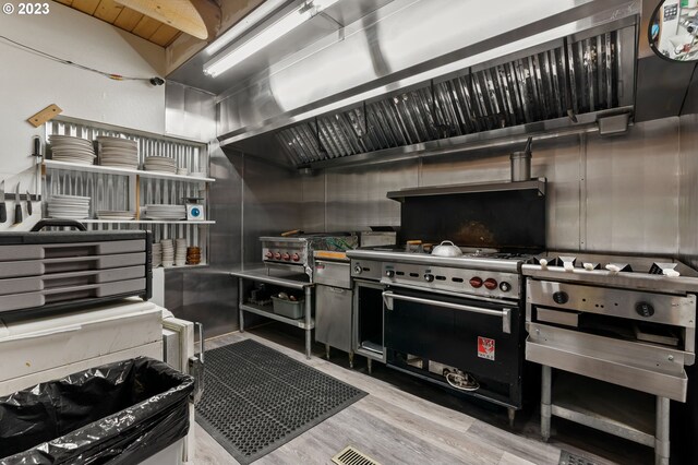 363 S Mill St, Sumpter, OR 97877 - kitchen with light wood-type flooring