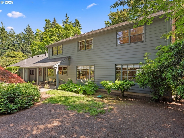 1209 Lake Garden Ct, Lake Oswego, OR 97034 - rear view of property featuring a patio
