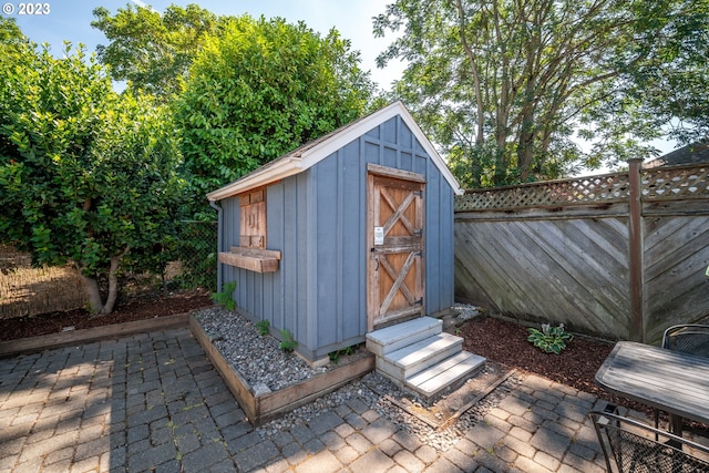 view of shed / structure