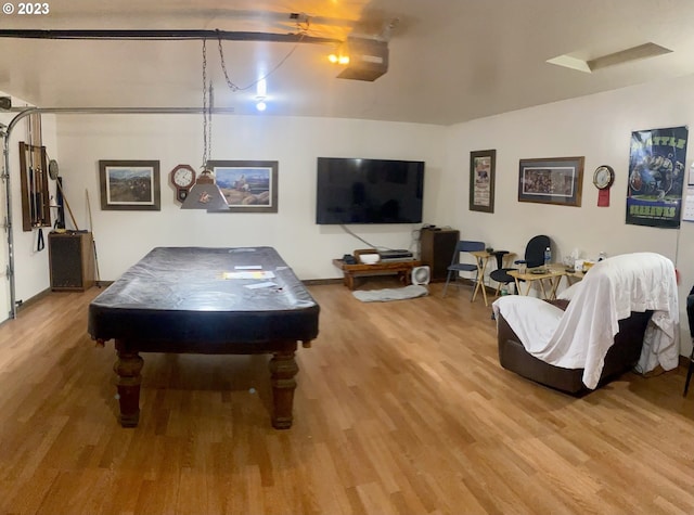 recreation room featuring light wood-type flooring and pool table