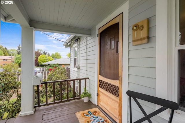 5414 NE 47th Ave, Portland, OR 97218 - deck featuring a porch