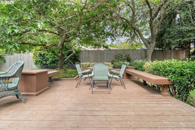 16190 SW Theresa Ct, Beaverton, OR 97007 - deck featuring outdoor dining area and a fenced backyard