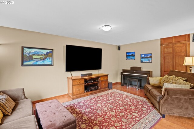 living area with light wood-type flooring