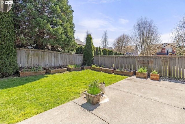 view of yard featuring a garden and fence