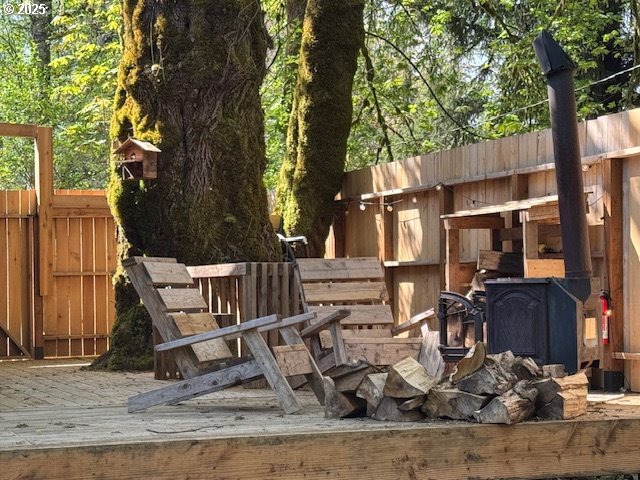 82339 Maple Rd, Seaside, OR 97138 - view of yard with fence