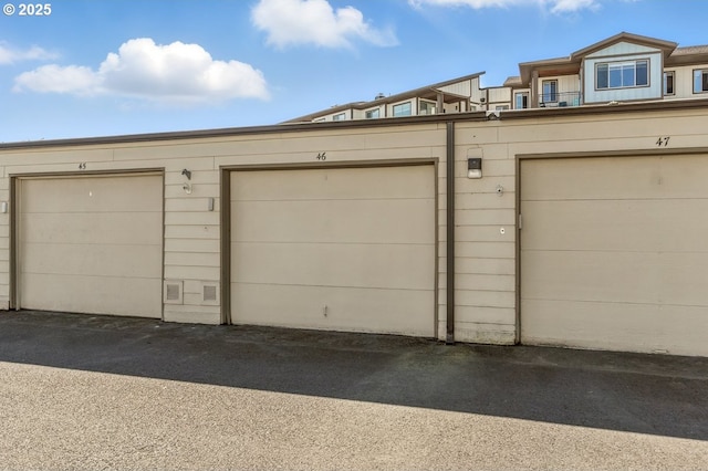 1100 N Meridian St Unit 46, Newberg, OR 97132 - view of garage