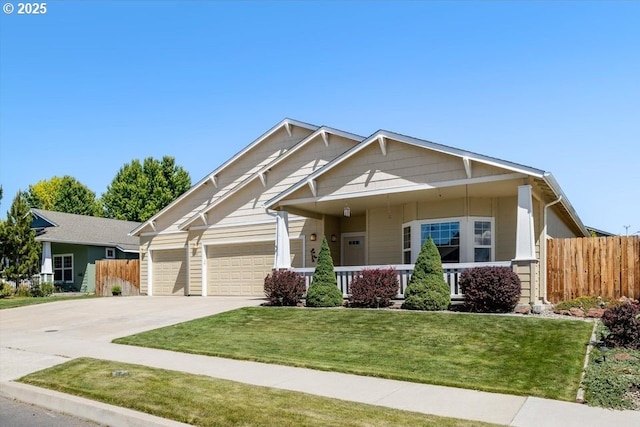 853 NE Cobblestone Ct, Prineville, OR 97754 - craftsman inspired home with driveway, an attached garage, and a porch