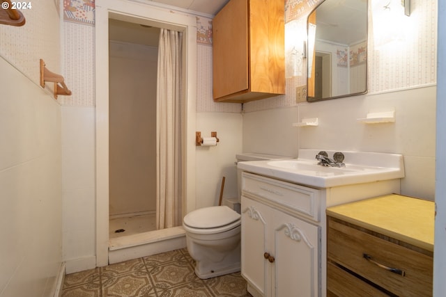 1772 SE Hamilton St, Roseburg, OR 97470 - full bath featuring toilet, a stall shower, and vanity