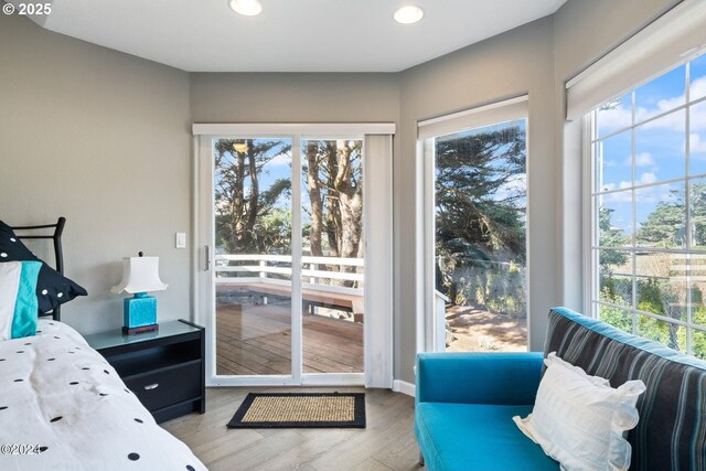 465 SW Edgewater, Depoe Bay, OR 97341 - sunroom / solarium with plenty of natural light