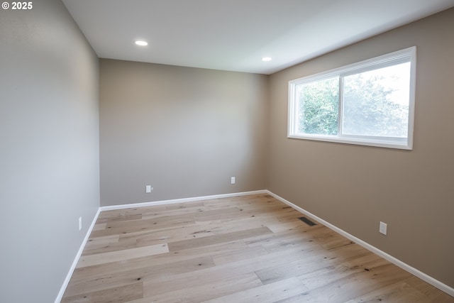 2915 Chuckanut St, Eugene, OR 97408 - spare room with recessed lighting and light wood finished floors