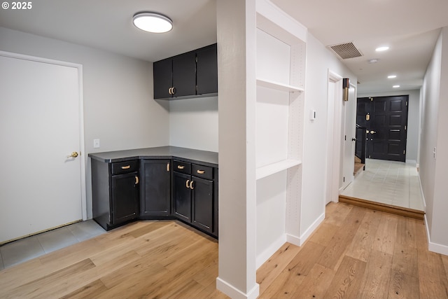 2915 Chuckanut St, Eugene, OR 97408 - bar area featuring light wood-style flooring and recessed lighting