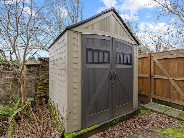 view of outbuilding