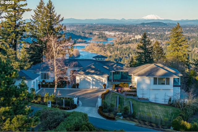 bird's eye view with a mountain view