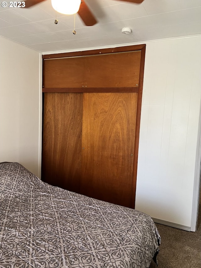 bedroom with carpet flooring and ceiling fan