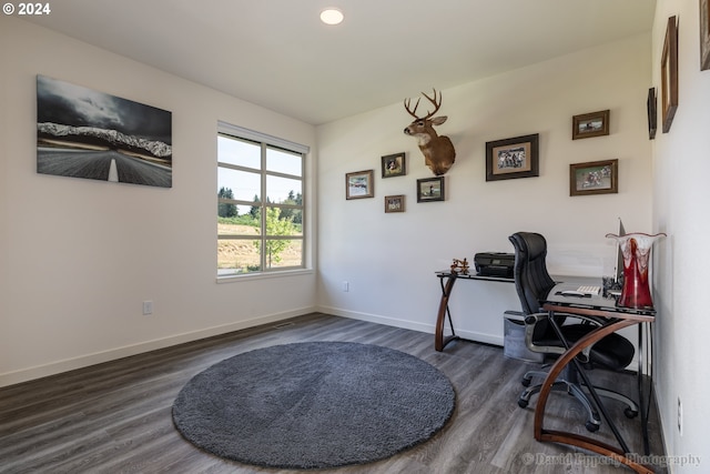 office area with dark hardwood / wood-style flooring