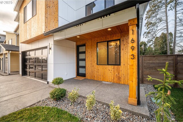 contemporary house featuring a front lawn