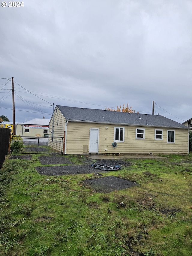 170 NE Exchange Ave, Roseburg, OR 97470 - view of rear view of property
