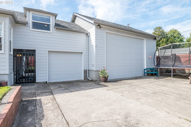 garage featuring a trampoline