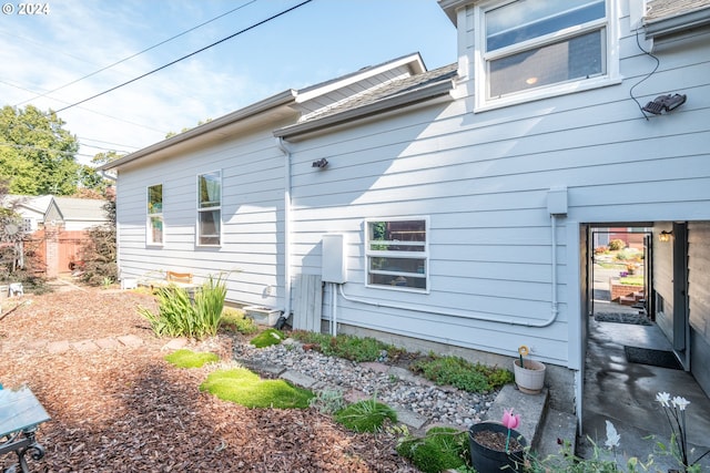 2405 Maple St, Longview, WA 98632 - view of property exterior featuring fence