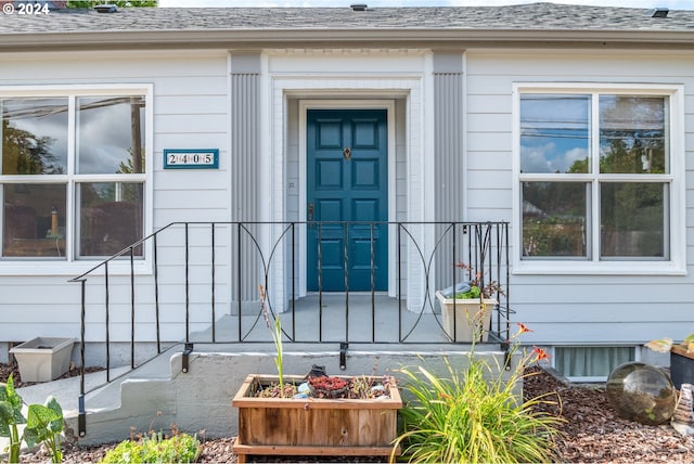 2405 Maple St, Longview, WA 98632 - property entrance with roof with shingles