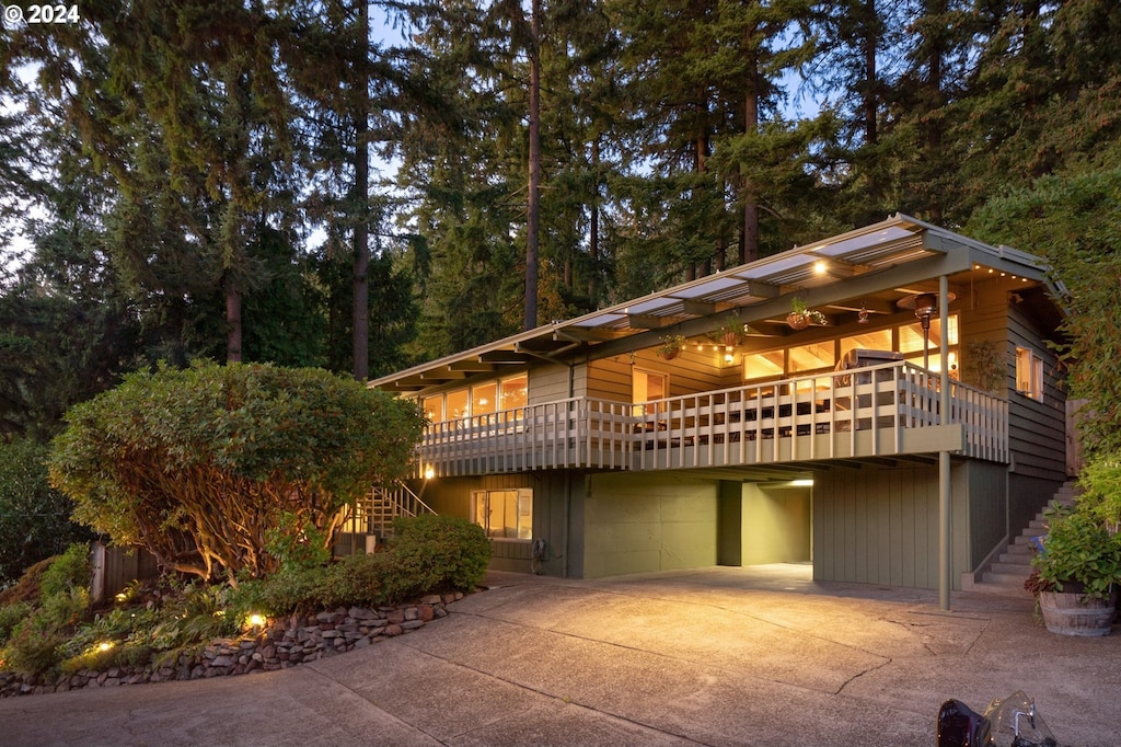 view of front of home with a garage