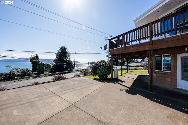 view of patio / terrace featuring a mountain view