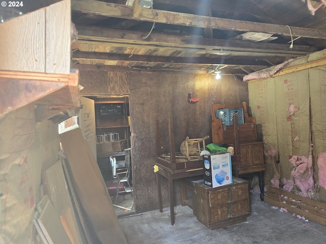 140 7th Ave, Sweet Home, OR 97386 - below grade area with wooden walls