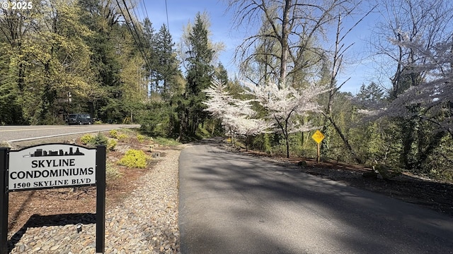 1500 SW Skyline Blvd # 21, Portland, OR 97221 - view of street featuring traffic signs