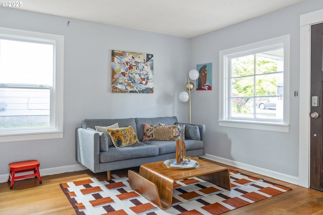4524 NE 41st Ave, Portland, OR 97211 - living area featuring wood finished floors
