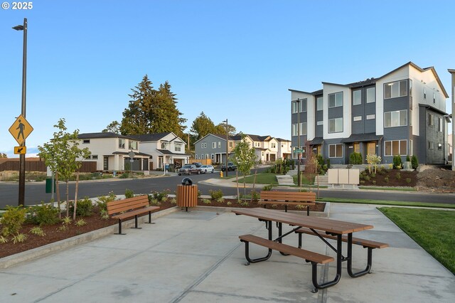 view of home's community with a residential view