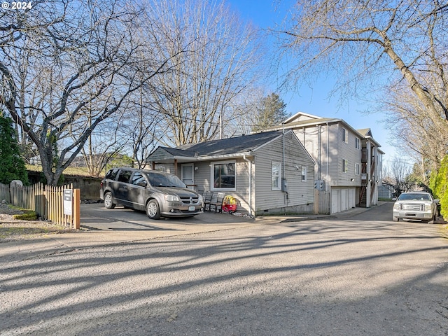 view of front of house featuring a garage