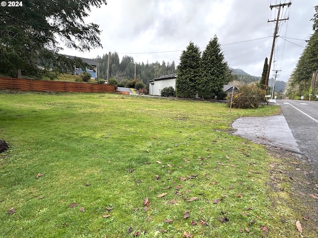 Listing photo 2 for 10887 E Mapleton Rd, Mapleton OR 97453