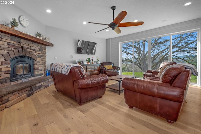 33020 S Dickey Prairie Rd, Molalla, OR 97038 - living area featuring light wood finished floors, ceiling fan, healthy amount of natural light, and recessed lighting