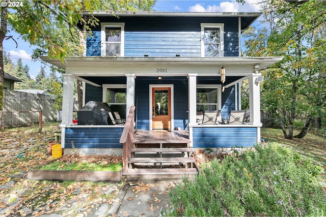 view of front facade with covered porch