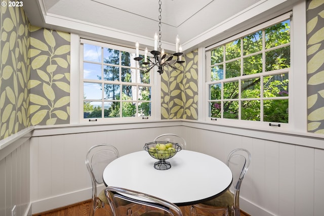 dining room with an inviting chandelier