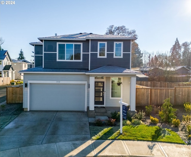 view of front property featuring a garage