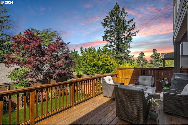 view of deck at dusk