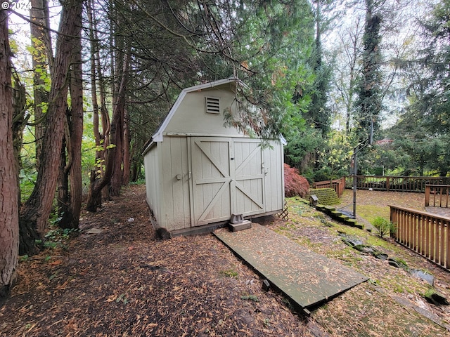 view of outdoor structure