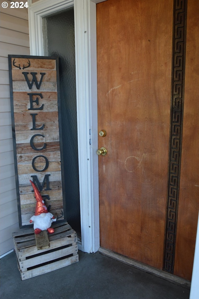 view of property entrance